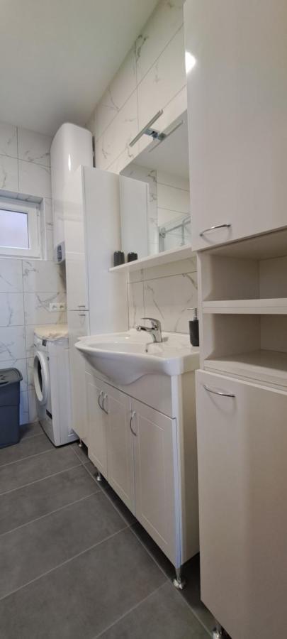 Apartman Helena Senj  Eksteriør billede
